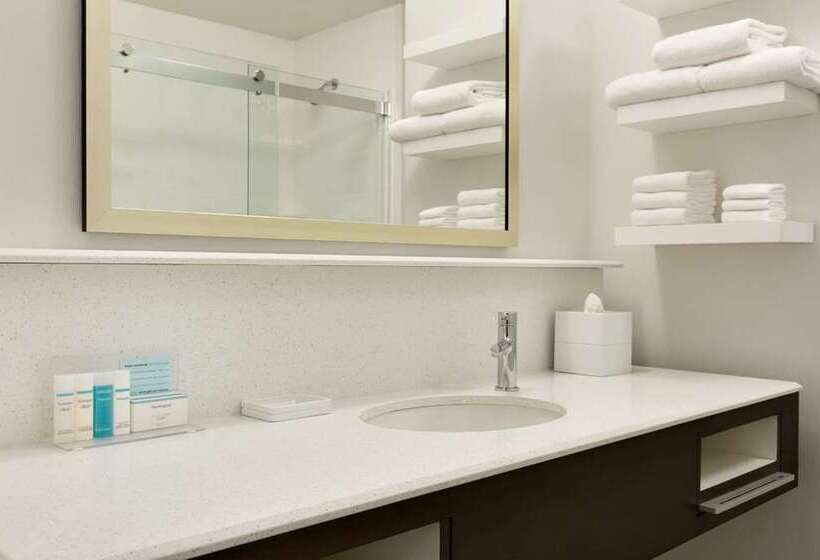 Стандартный Номер Кровать Кинг, Hampton By Hilton Rome North Fiano Romano