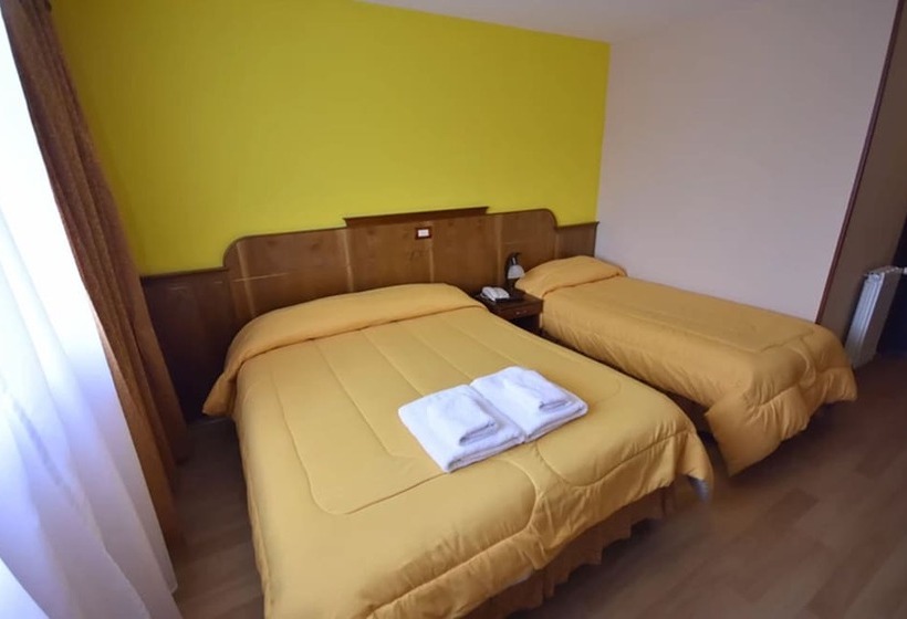 اتاق استاندارد سه نفره, Picos Del Sur