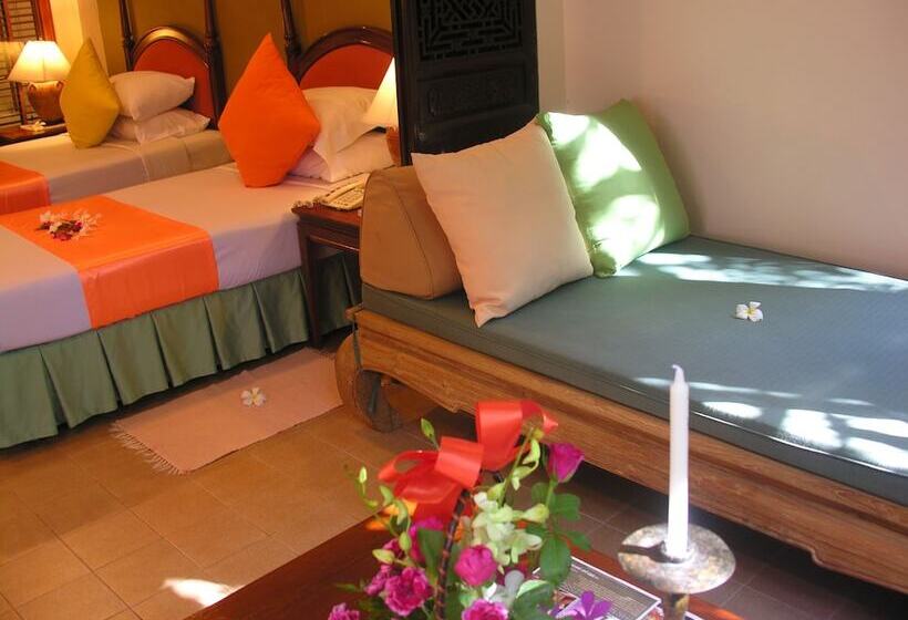 اتاق سوپریور, White House Beach Resort