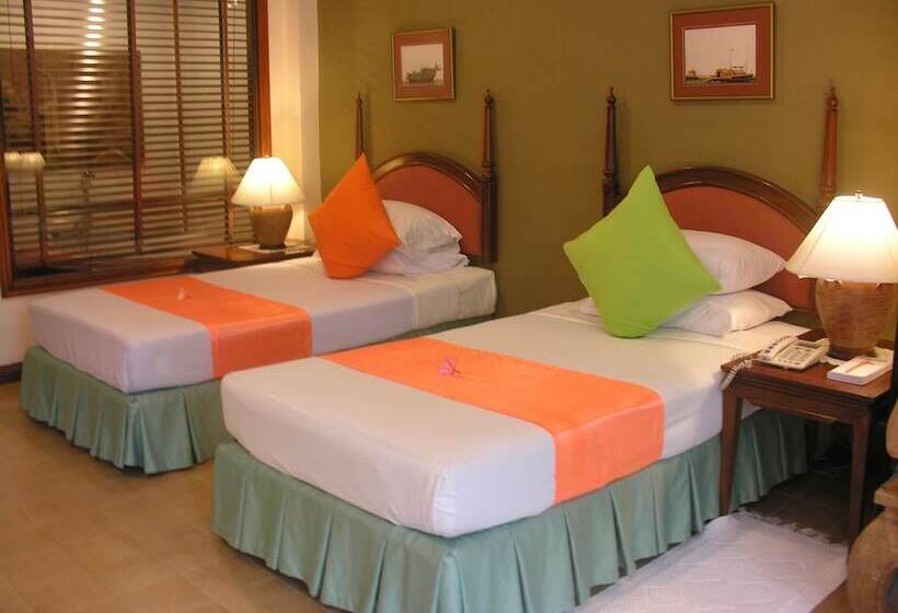 اتاق سوپریور, White House Beach Resort