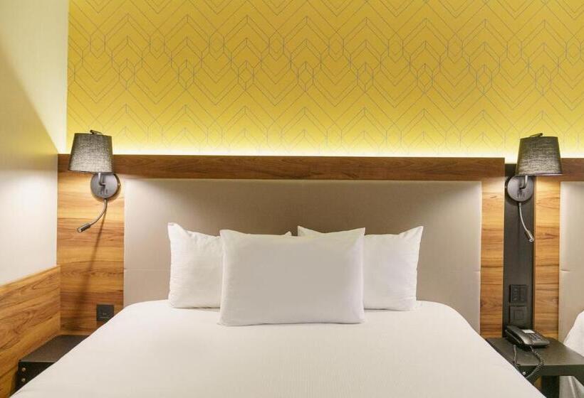 اتاق پریمیوم چهارنفره, L Elysee Val D Europe