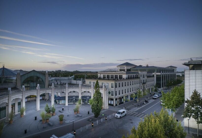اتاق پریمیوم چهارنفره, L Elysee Val D Europe