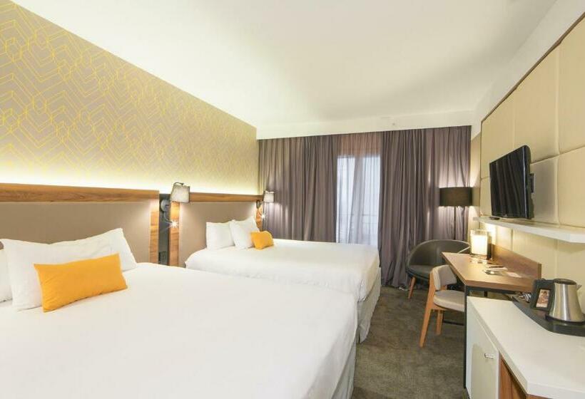 اتاق استاندارد چهار تخته, L Elysee Val D Europe