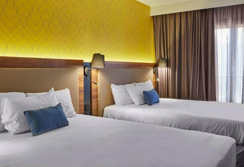 اتاق استاندارد چهار تخته, L Elysee Val D Europe