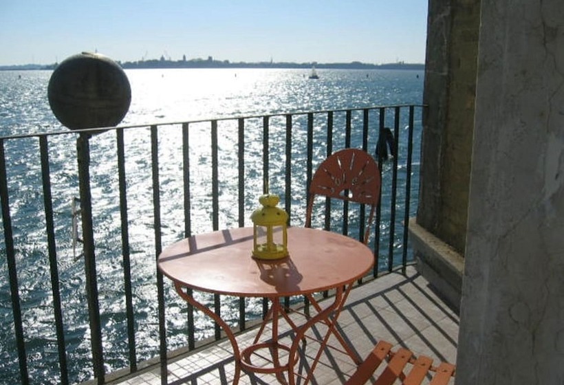 استودیوی استاندارد با تخت دوبل, Casa Sulla Laguna