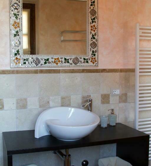 اتاق استاندارد, B&b Il Giarolo