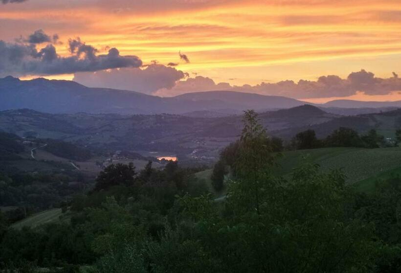 舒适三人间, Agriturismo Amargi