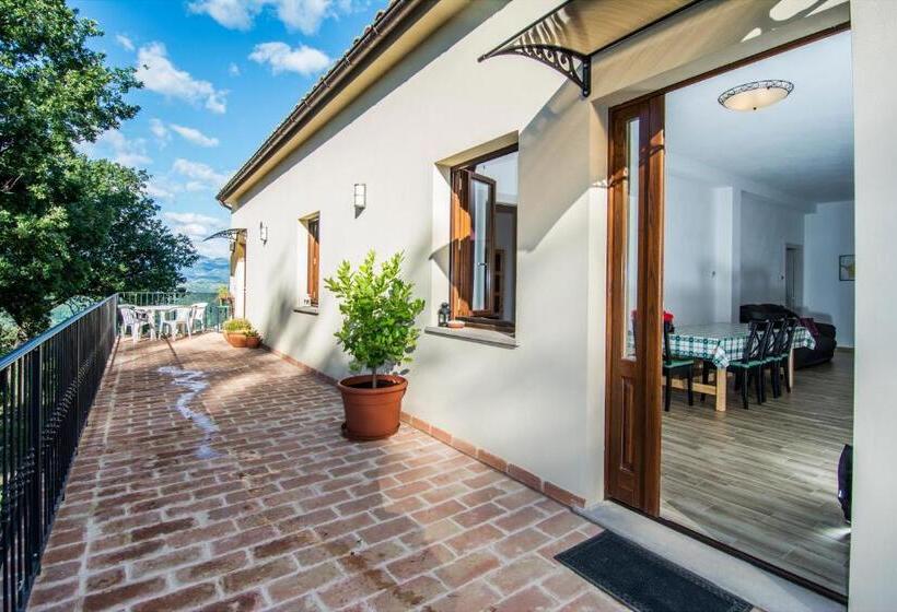 舒适三人间, Agriturismo Amargi
