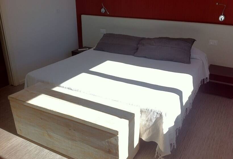 Quarto Triplo Estandar, Al Mare
