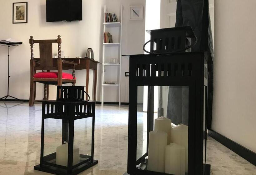 اتاق لوکس با بالکن, Ca  Del Borgo