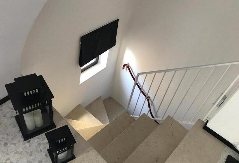 اتاق لوکس با بالکن, Ca  Del Borgo