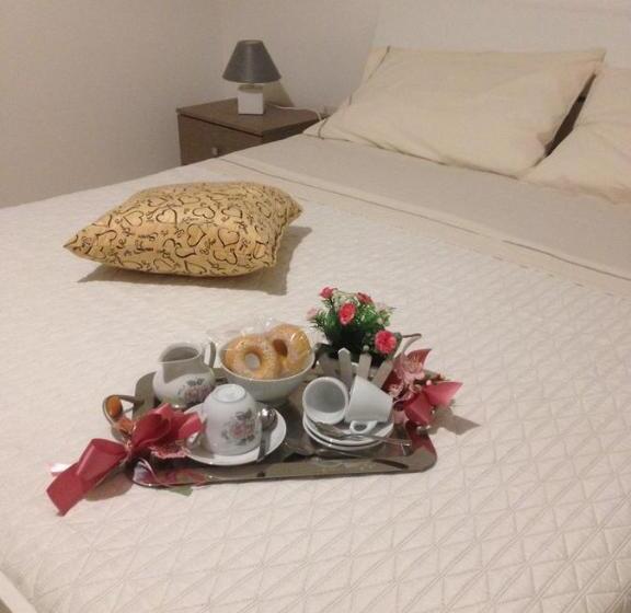 标准间, Mirage B&b