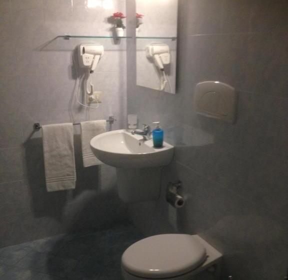 标准间, Mirage B&b