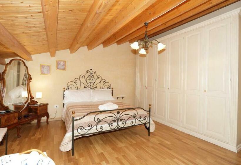 Номер Стандарт Трехместный, Suliscenti Dimora Siciliana B&b