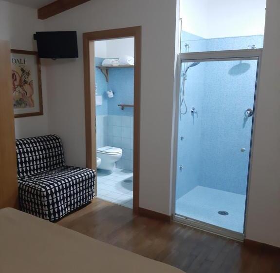 Номер Стандарт Трехместный, Villa Mola Bed And Breakfast