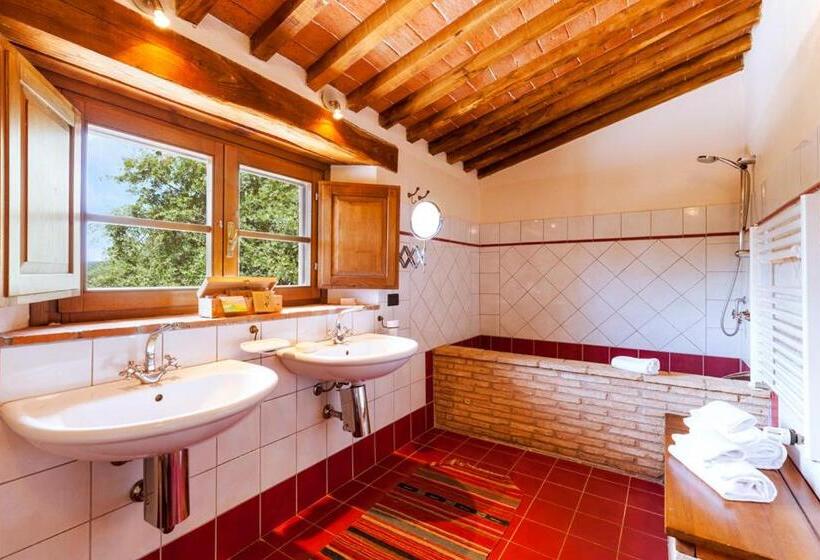 Трехместный Номер Superior, Agriturismo & Cantina Tenuta Casteani