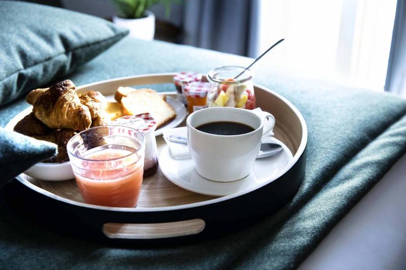 スタンダードシングルルーム, Brady   Gare De L Est