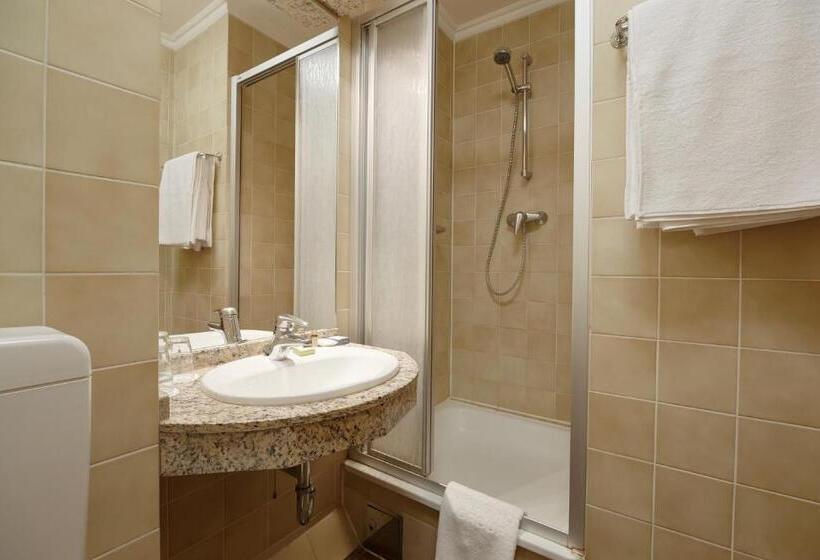 Номер Стандарт Трехместный, Danubius Hotel Erzsébet City Center