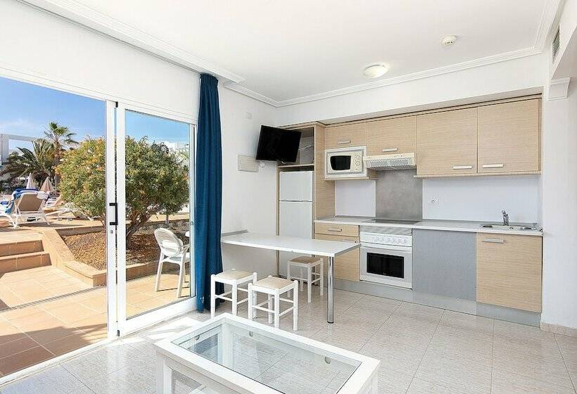 Apartamento 1 Dormitório Vista Piscina, Arena Beach