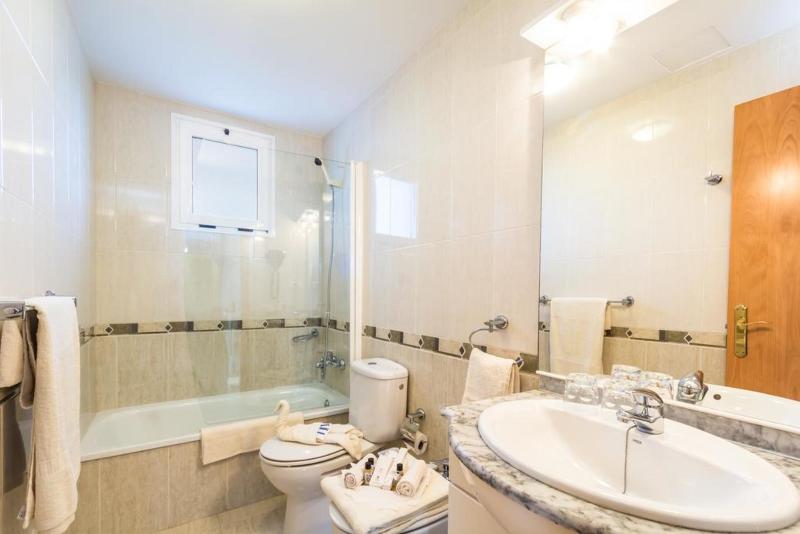 Apartamento 1 Dormitório Vista Piscina, Arena Beach