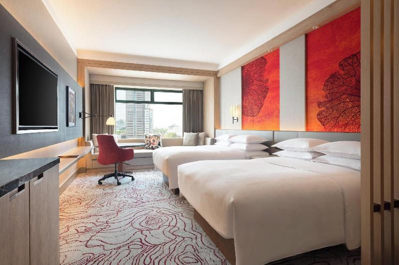 استودیوی سوپریور, Sheraton Saigon Grand Opera