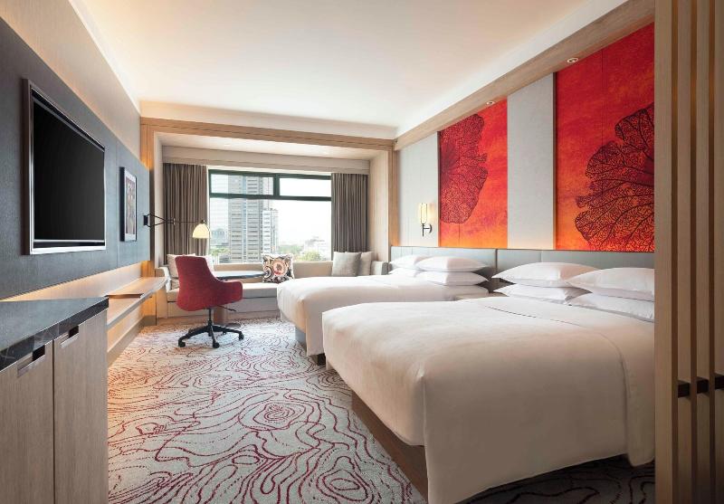 استودیوی سوپریور, Sheraton Saigon Grand Opera