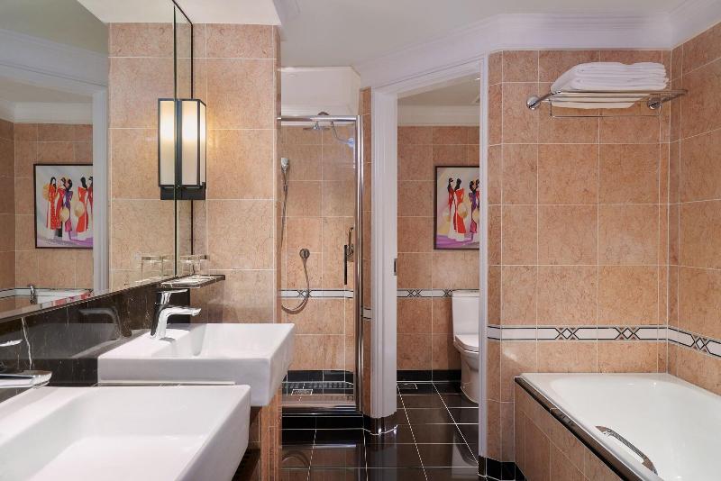 استودیوی سوپریور, Sheraton Saigon Grand Opera