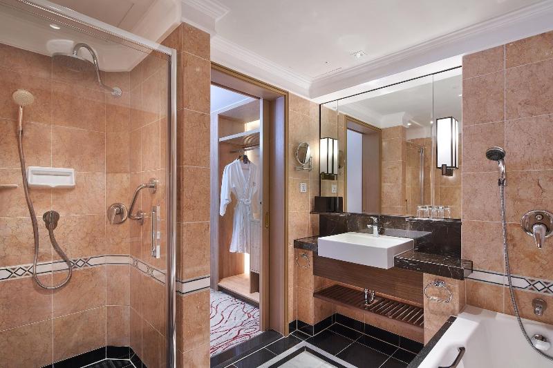 اتاق پرمیوم, Sheraton Saigon Grand Opera