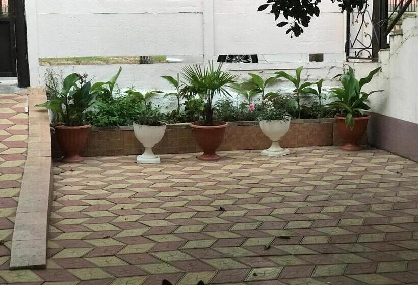 اتاق استاندارد یک نفره, Guest House On Demerjipa