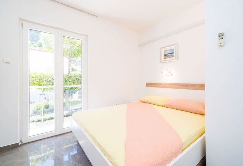 آپارتمان 1 خوابه با چشم‌انداز باغ, Rooms & Apartments Barišić