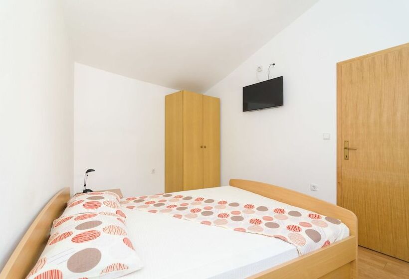 آپارتمان راحتی 1 خوابه, Rooms & Apartments Barišić