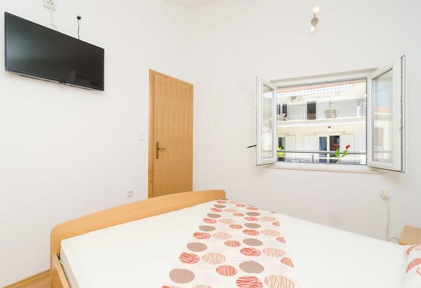 آپارتمان راحتی 1 خوابه, Rooms & Apartments Barišić
