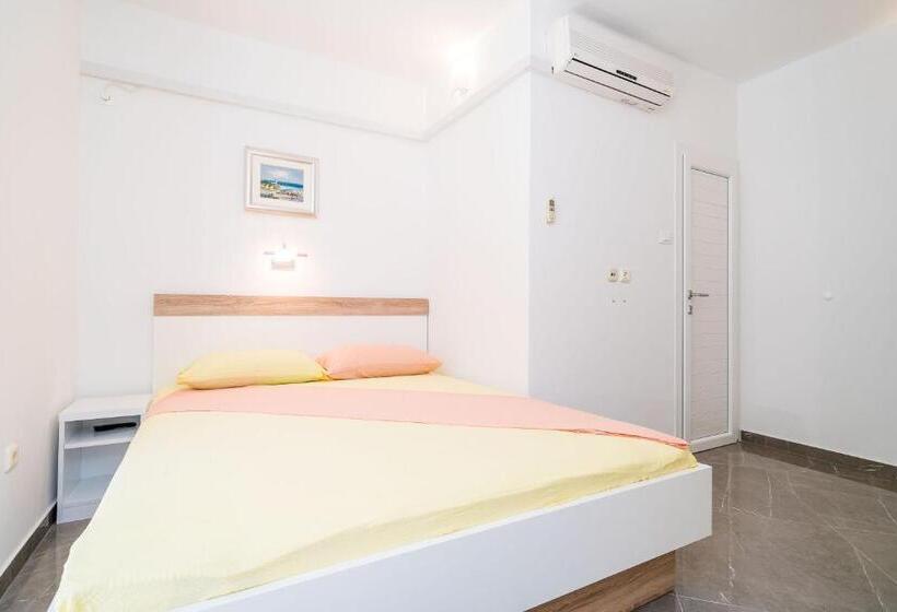 آپارتمان 1 خوابه با چشم‌انداز باغ, Rooms & Apartments Barišić