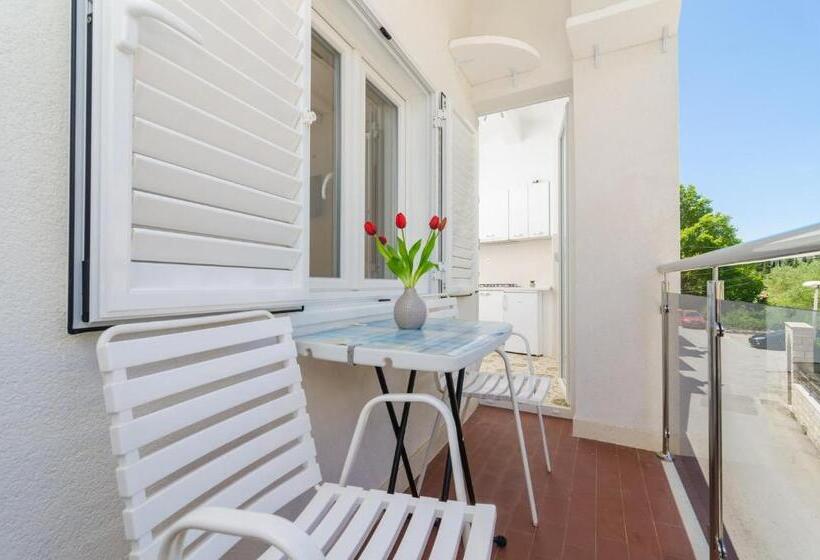 آپارتمان راحتی 1 خوابه, Rooms & Apartments Barišić