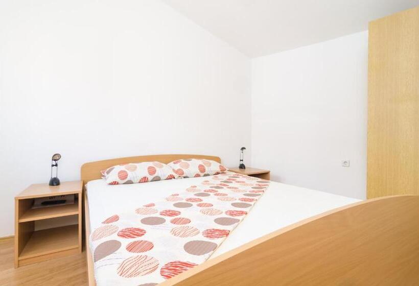 آپارتمان راحتی 1 خوابه, Rooms & Apartments Barišić