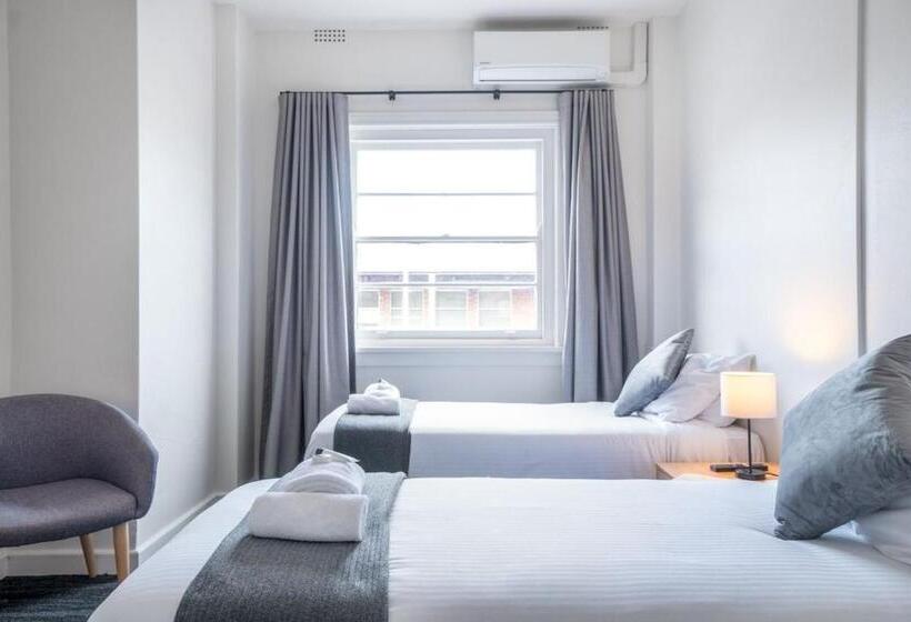 اتاق استاندارد با سرویس بهداشتی مشترک, Sydney Junction