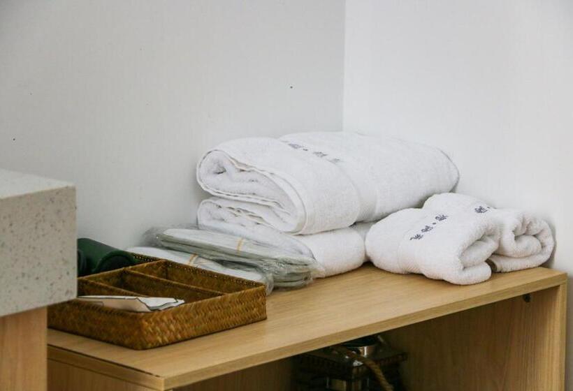Номер Стандарт Вид на Озеро, Aishe Honeymoon Sea View Guesthouse