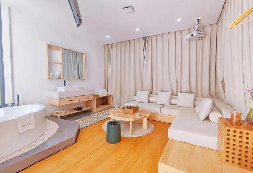 Номер Стандарт Вид на Озеро, Aishe Honeymoon Sea View Guesthouse