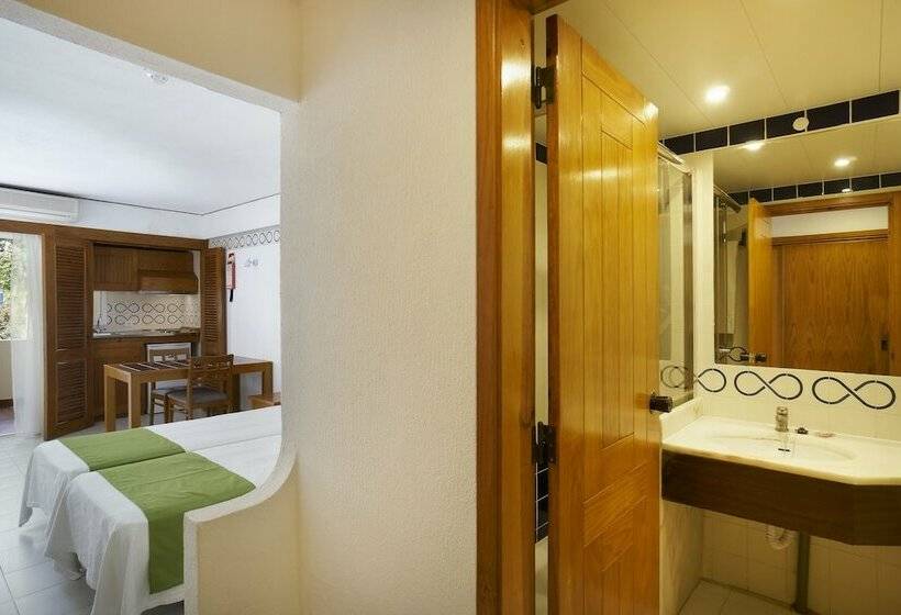 Студия Стандарт, Golden Club Cabanas
