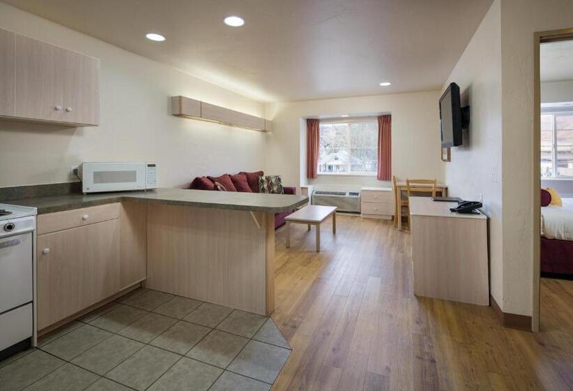 Люкс 2 Спальни, River Canyon Lodge