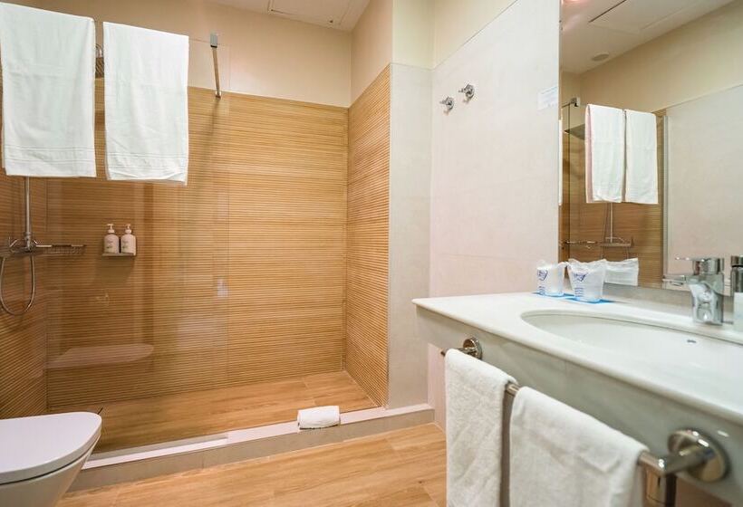 סוויטת ג'וניור, Yit Casa Grande