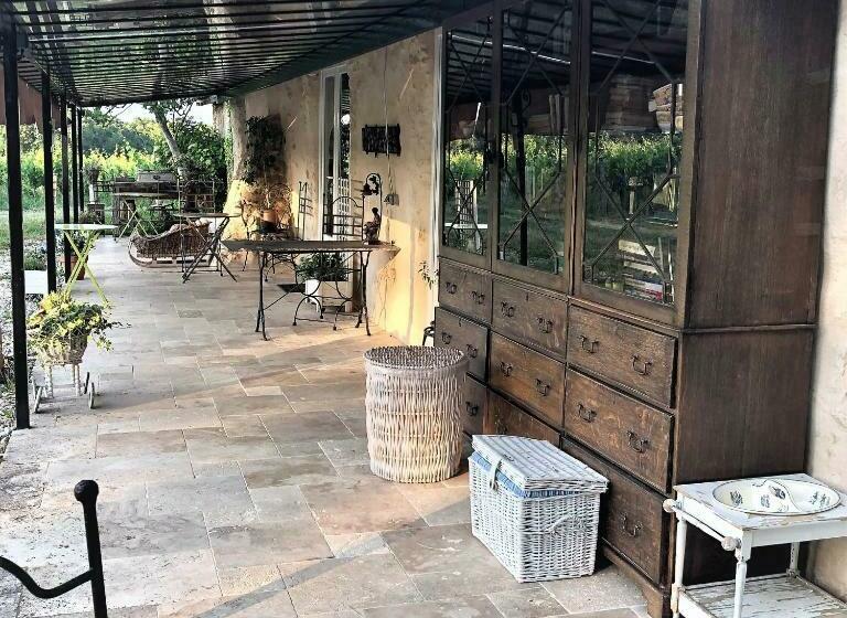 Номер Стандарт с Террасой, Chateau Le Truch