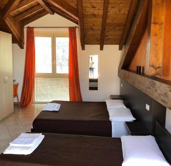 اتاق استاندارد چهار تخته, La Siesta Bed&residence