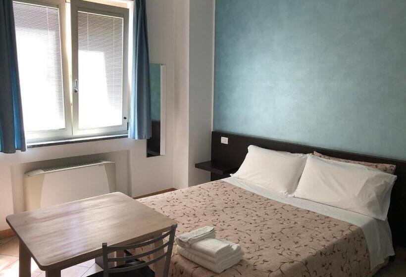 اتاق استاندارد سه نفره, La Siesta Bed&residence