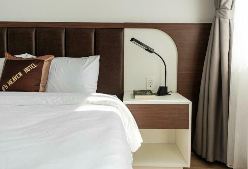 اتاق لوکس با بالکن, Heaven Villa Hotel Nha Trang