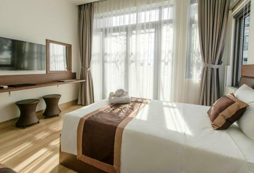 اتاق لوکس با بالکن, Heaven Villa Hotel Nha Trang