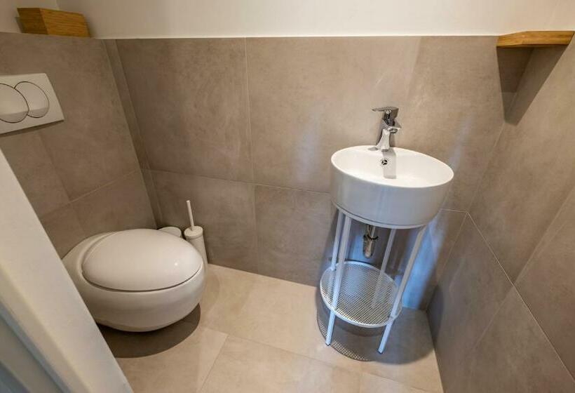 اتاق استاندارد, Almalomb Apartman