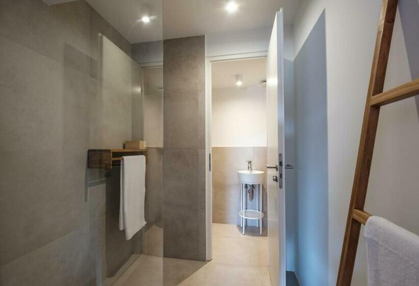 اتاق استاندارد, Almalomb Apartman
