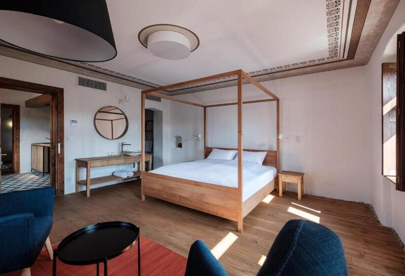 اتاق استاندارد, Almalomb Apartman