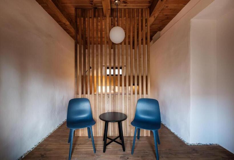 اتاق استاندارد, Almalomb Apartman